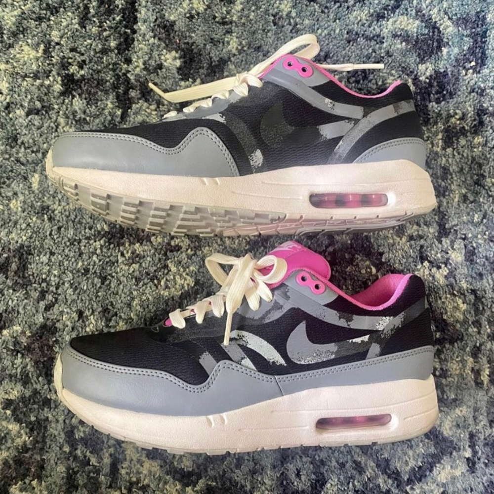 Nike Air Max Women’s Size 7